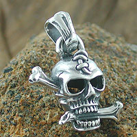 Skull Silver Pendant