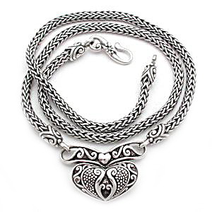 Medieval silver necklaces